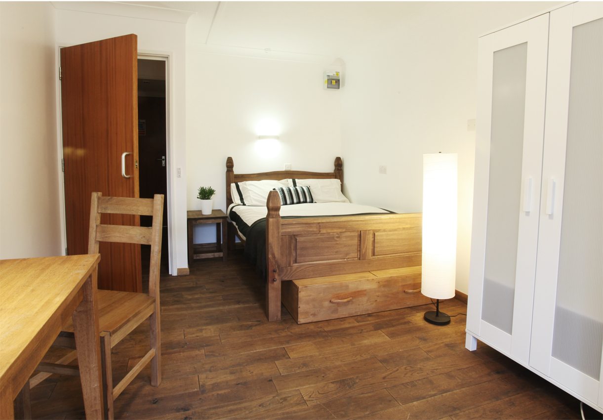Studio flat for students to rent in London